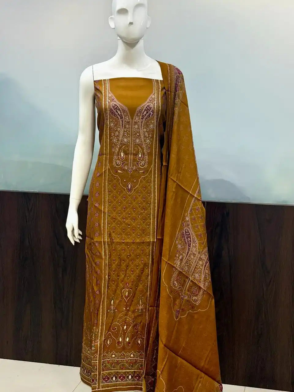 UNSTITCHED SOFT MASLIN HAND WORK PAKSITANI STYLE SUIT MATERIAL