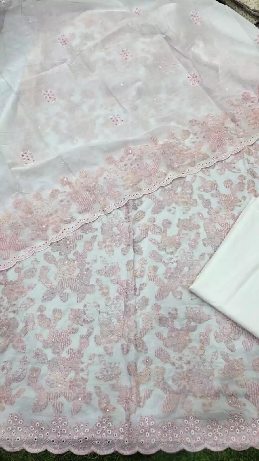 Non-Catalogue Pakistani Unstitched Cotton Suit