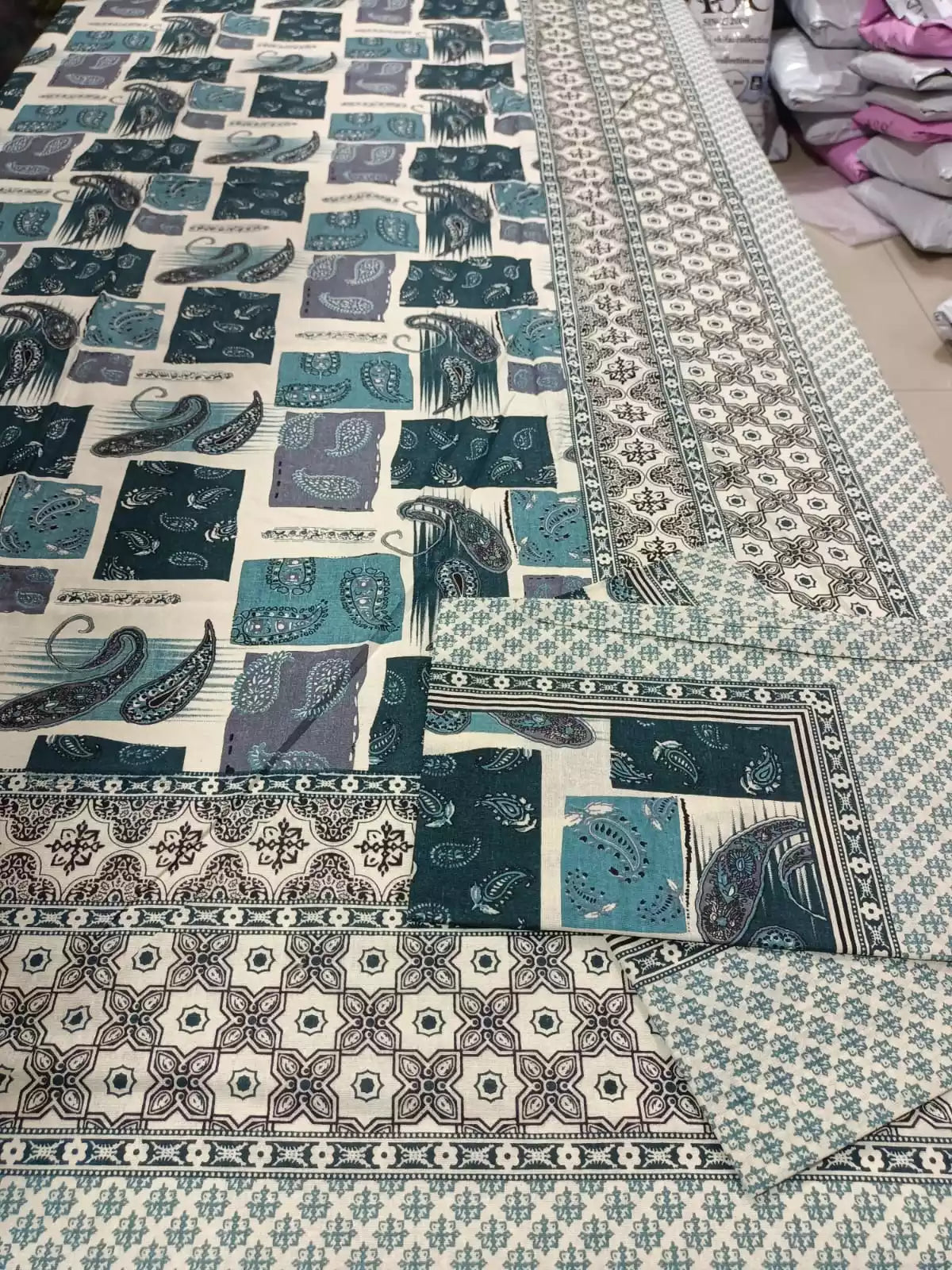 SINGLE BEDSHEETS WITH 2 PILLOW COVERS