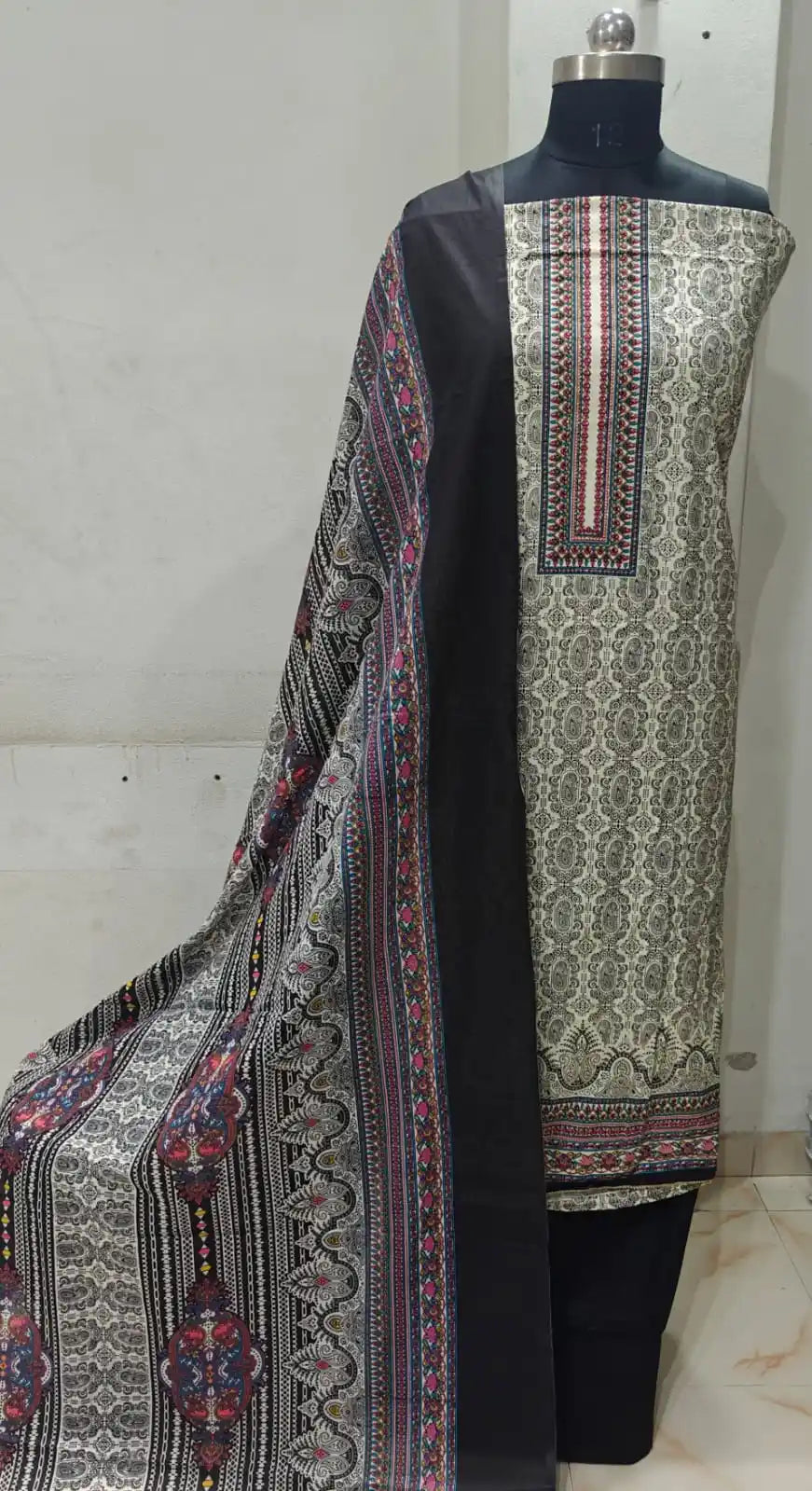 LAWN SOFT COTTON KARACHI PRINTS UNSTITCHED SUIT