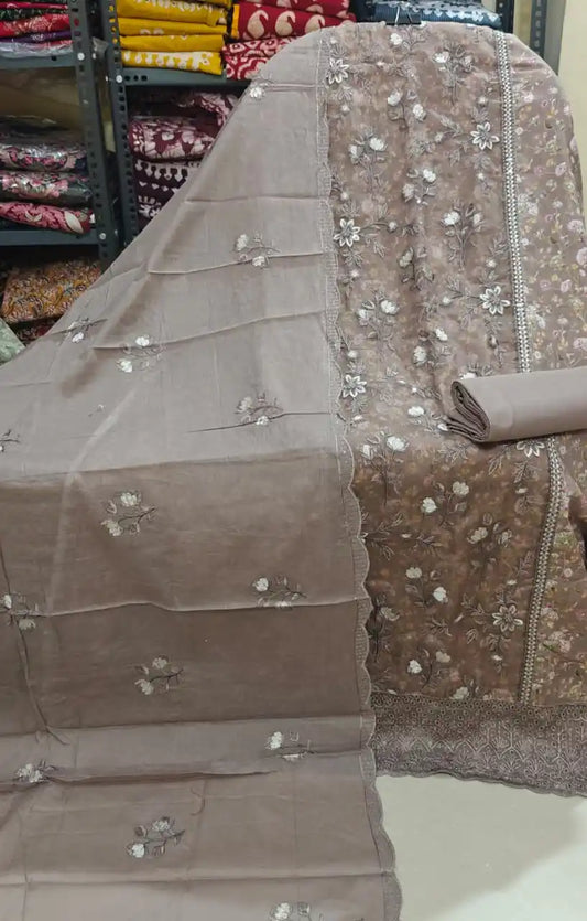 Non-Catalogue Pakistani Unstitched Cotton Suit