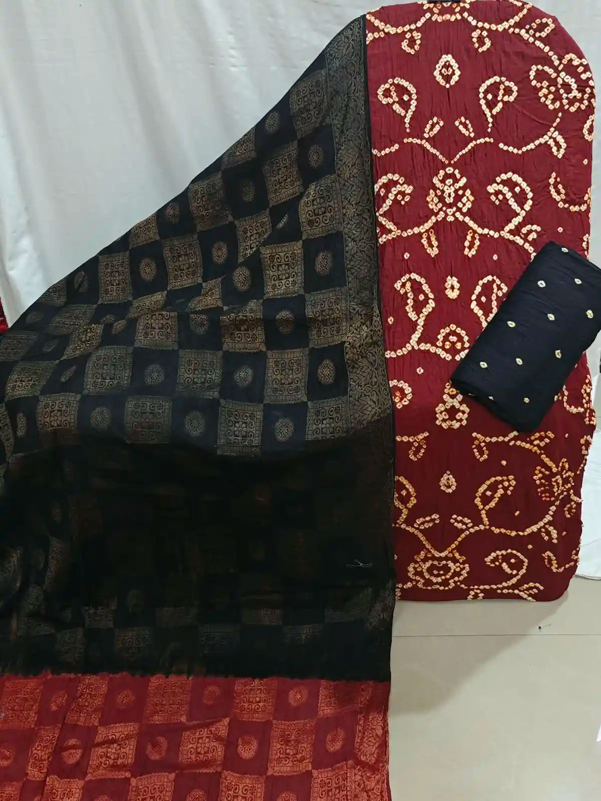 Bandhani Print Unstitched Dress Material with Banarasi Dupatta By ASC