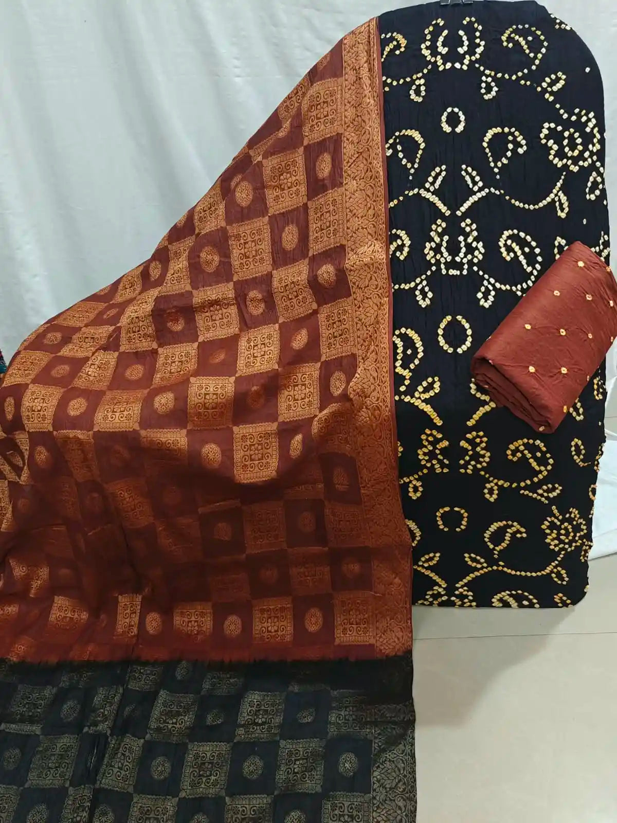 Traditional Ethnic Bandhani Suit Material with Banarasi Dupatta By ASC