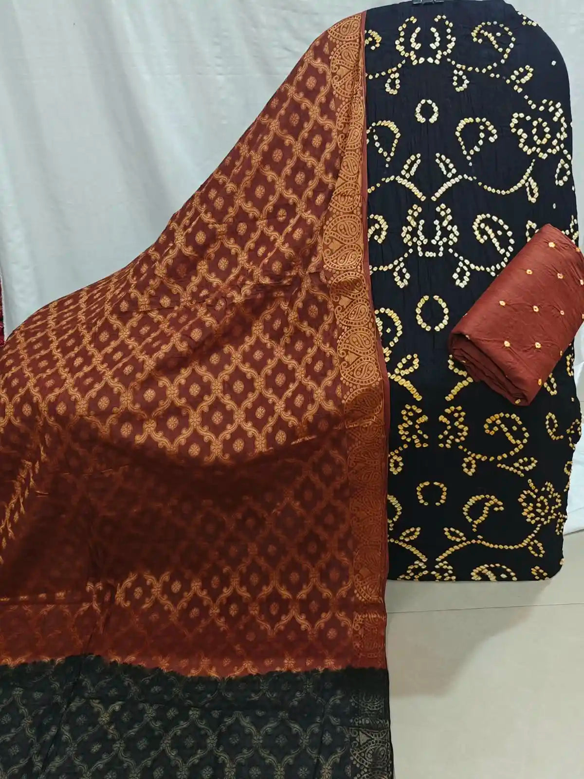 Premium Bandhani Print Unstitched Suit with Banarasi Dupatta By ASC