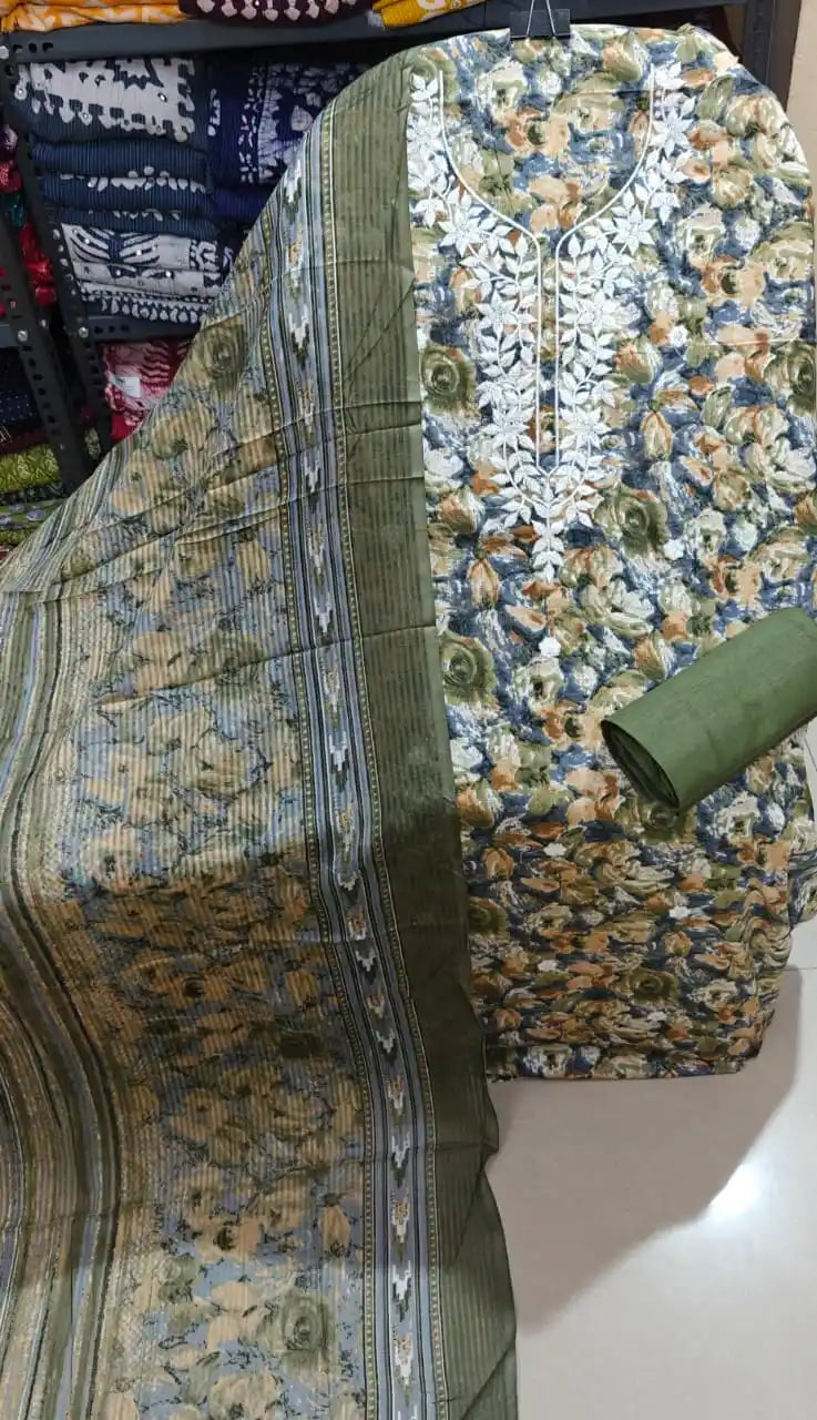 Vintage style unstitched suit with heavy floral print and neck embroidery.