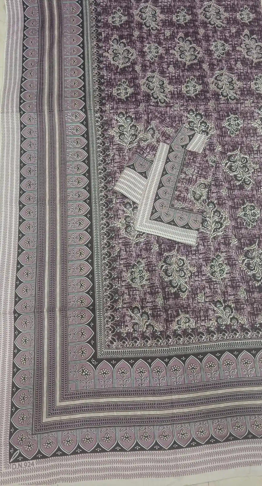 JAIPURI DOUBLE BEDSHEET (7x8 ft) featuring intricate design and 2 matching pillow covers.