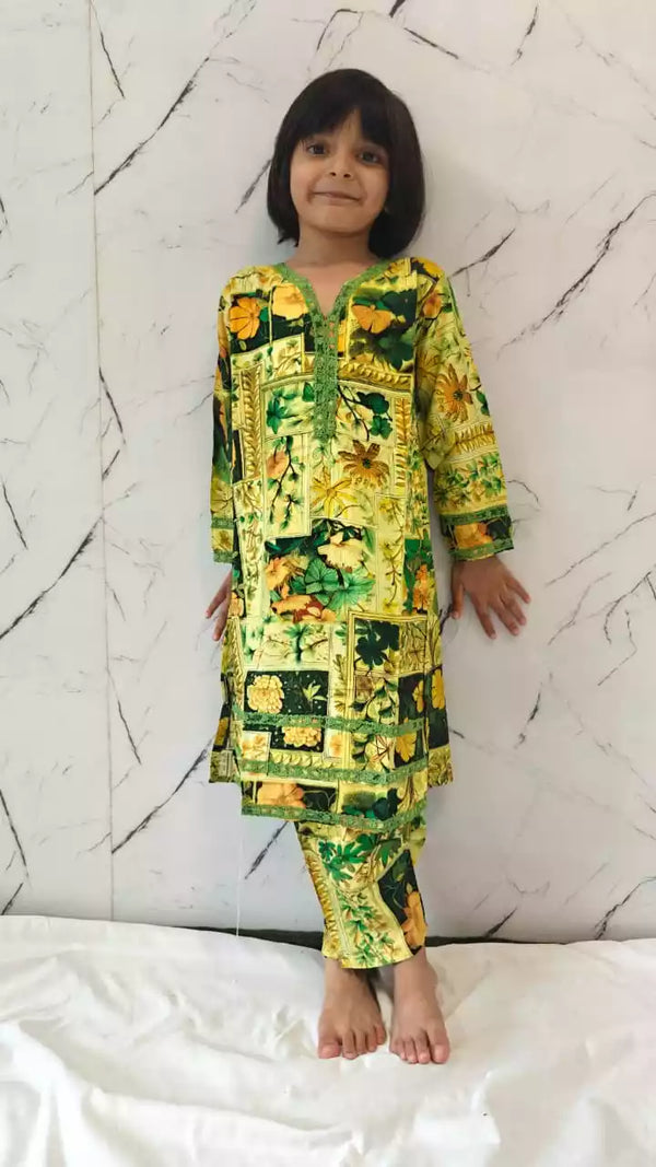 Girls Kids Karachi Lace Rayon Kurta Pant Straight Cut Cord-Sets
