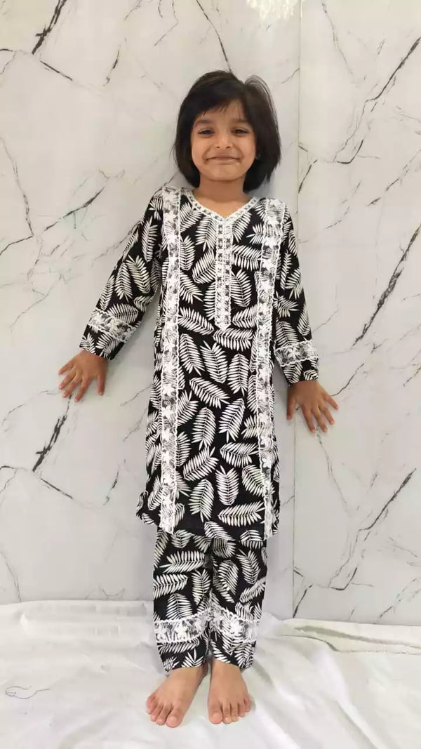 Girls Kids Karachi Lace Rayon Kurta Pant Straight Cut Cord-Sets