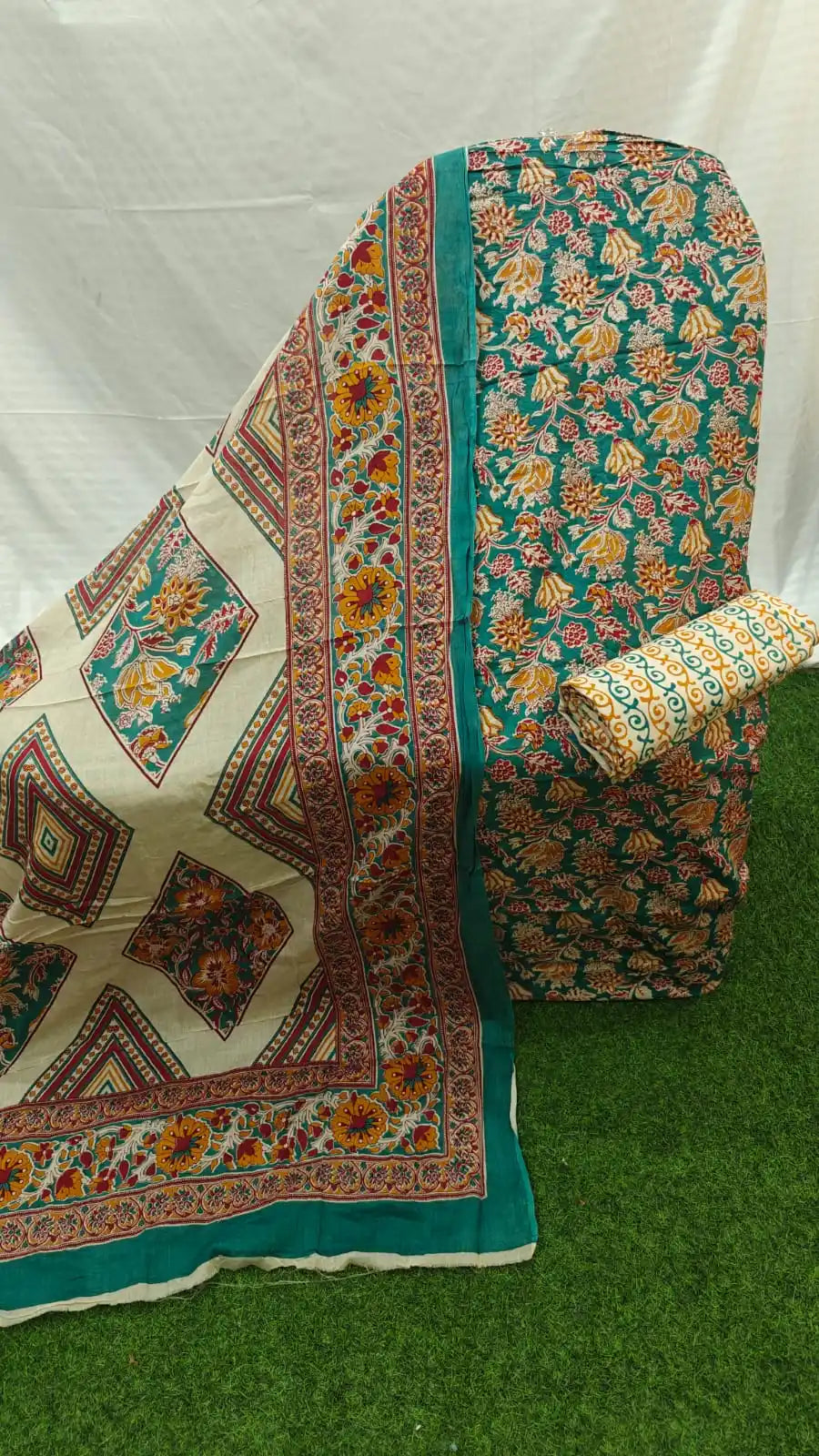 PRINT UNSTITCHED MAMA PRINTS SUIT