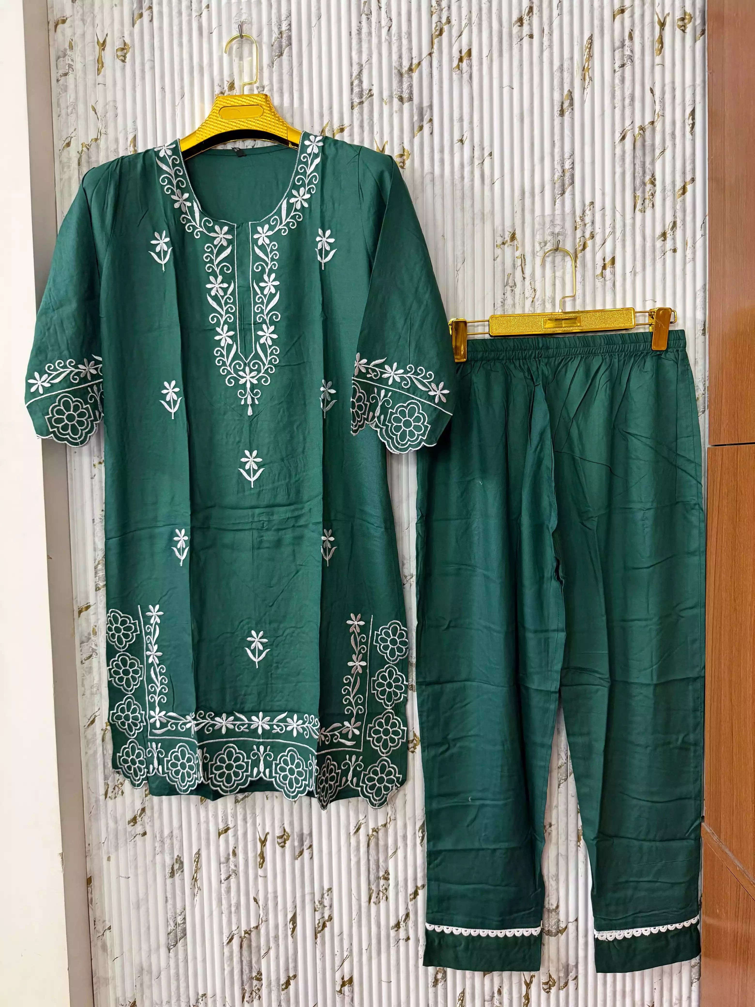 GIRLS RAYON EMBROIDERED CORD SETS  HEAVY EMBROIDERED TOP AND LACE ON PANT