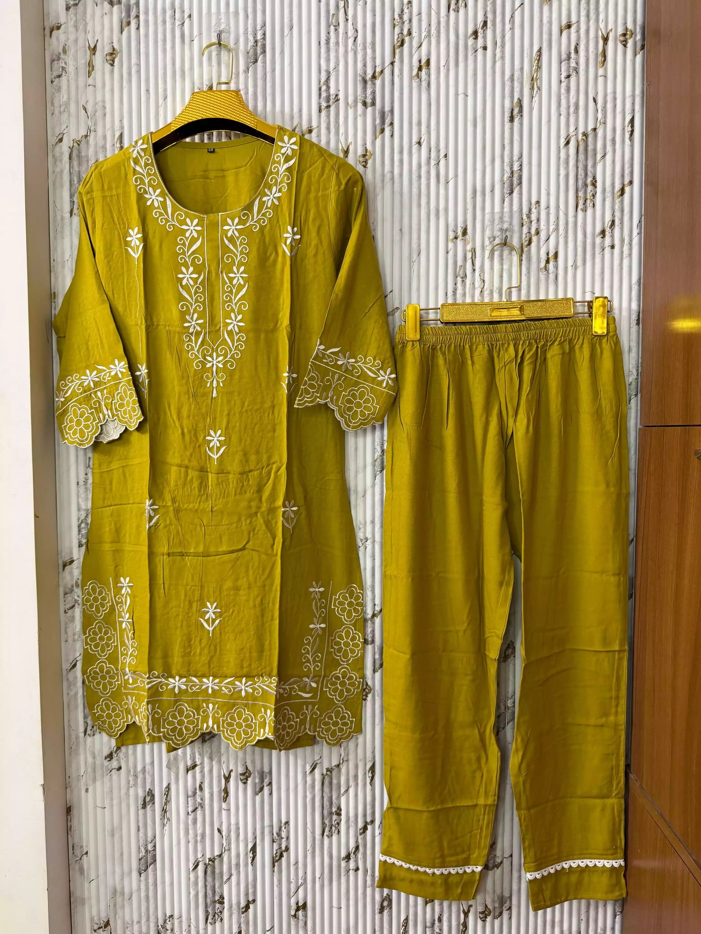 GIRLS RAYON EMBROIDERED CORD SETS  HEAVY EMBROIDERED TOP AND LACE ON PANT