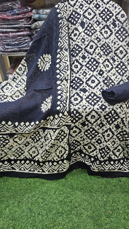 UNSTITCHED BATIC MATERIAL