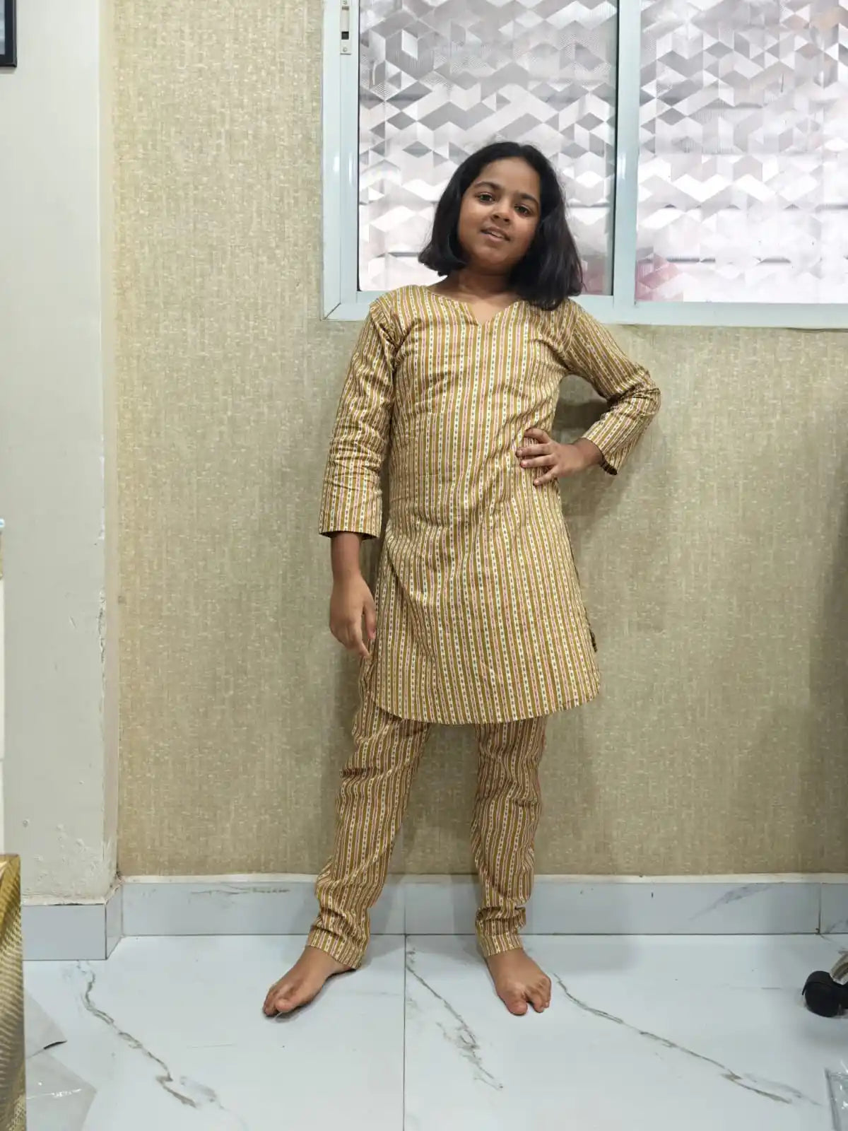 Apple Cut Girls Kids Soft Cotton Kurta Pant Cord Set With Pocket