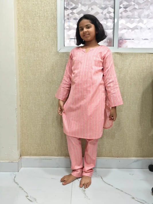 Apple Cut Girls Kids Soft Cotton Kurta Pant Cord Set With Pocket