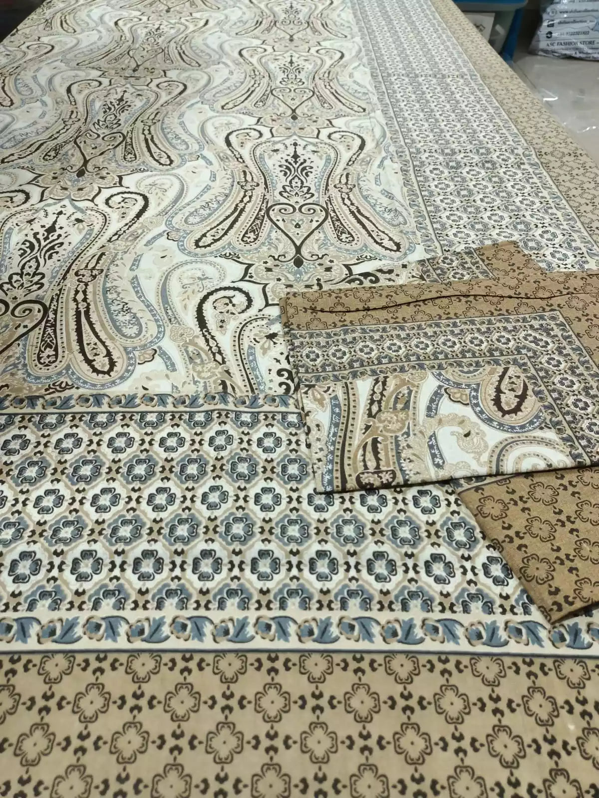 SINGLE BEDSHEETS WITH 2 PILLOW COVERS