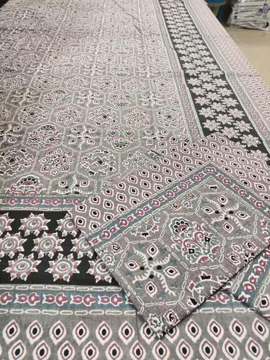 SINGLE BEDSHEETS WITH 2 PILLOW COVERS
