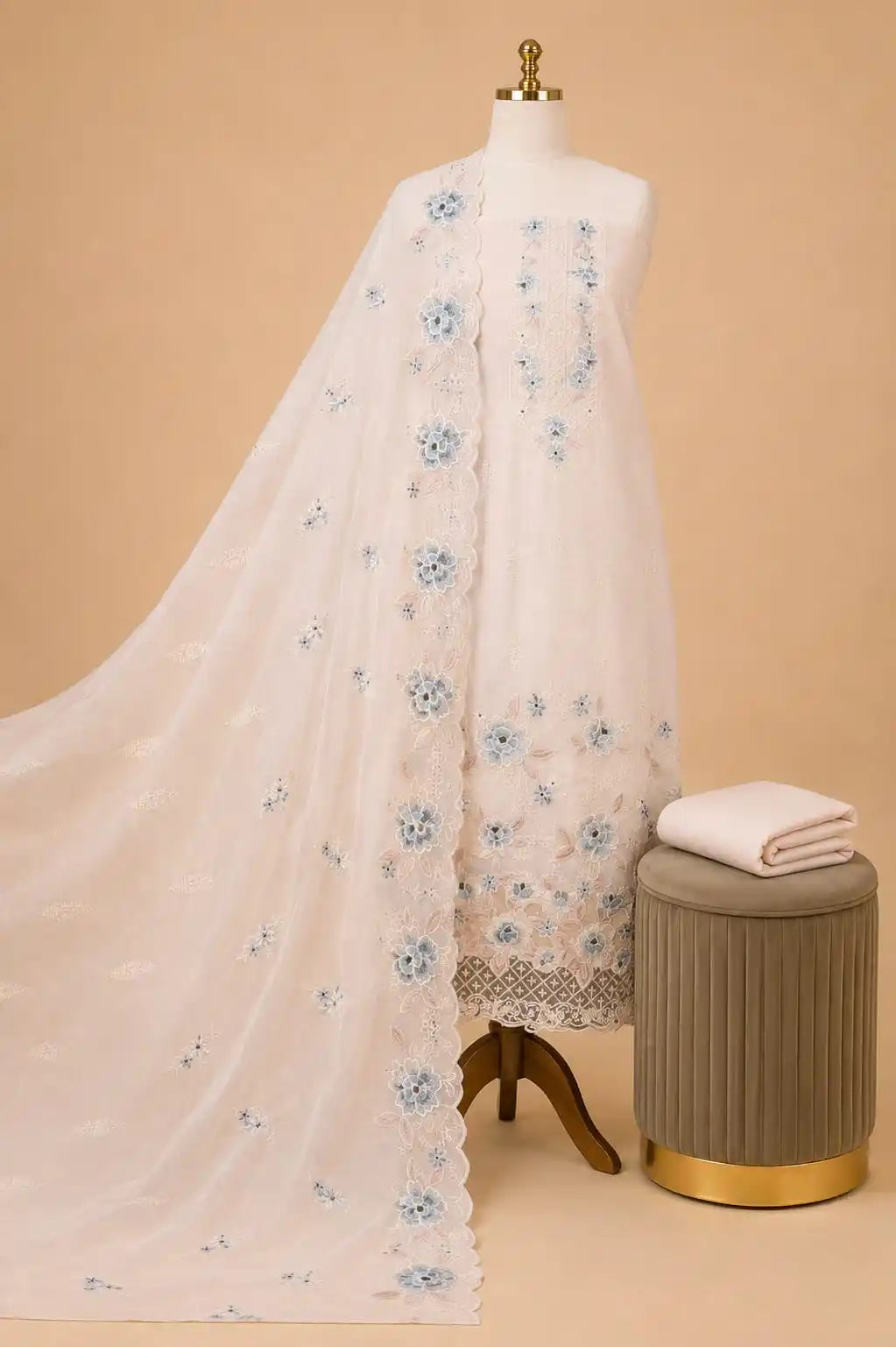 Non-Catalogue Pakistani Unstitched Cotton Suit
