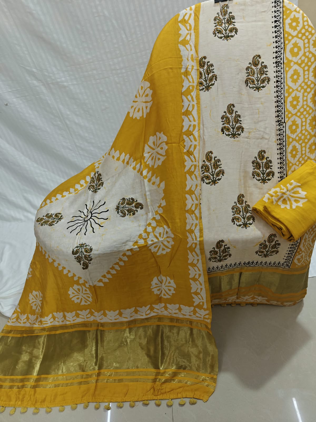 Traditional Yellow Batic suit with Lakda patta Dupatta